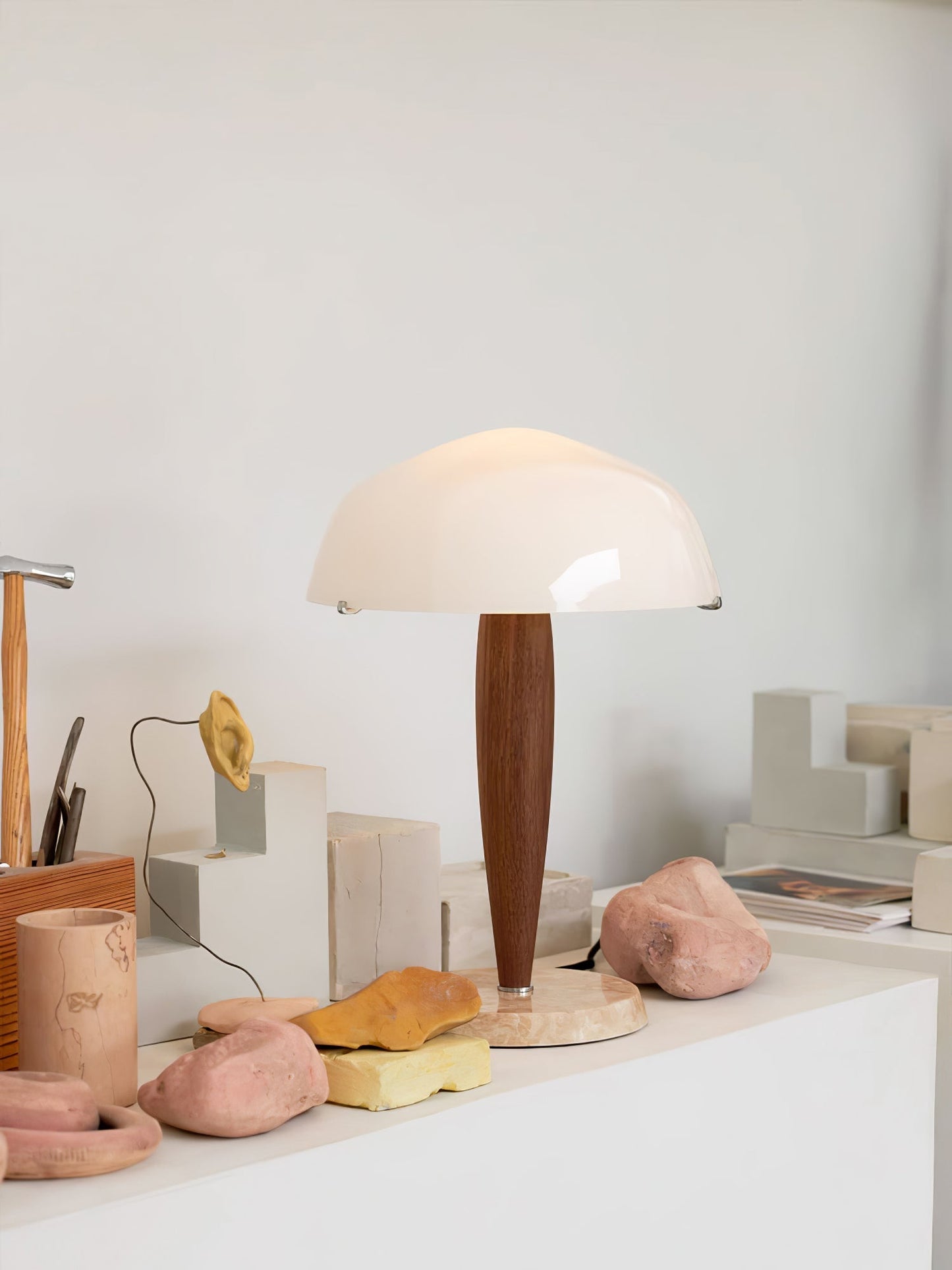 Herman Glow – Moderne Bordlampe i Elegant Design til Stue, Soveværelse og Kontor