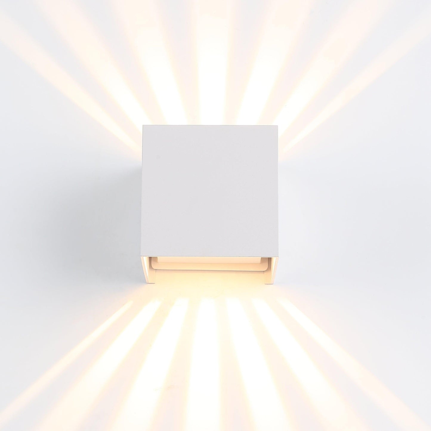 Sølvfarvet IP65 6W Udendørs Væglampe med Smuk Sunset Design