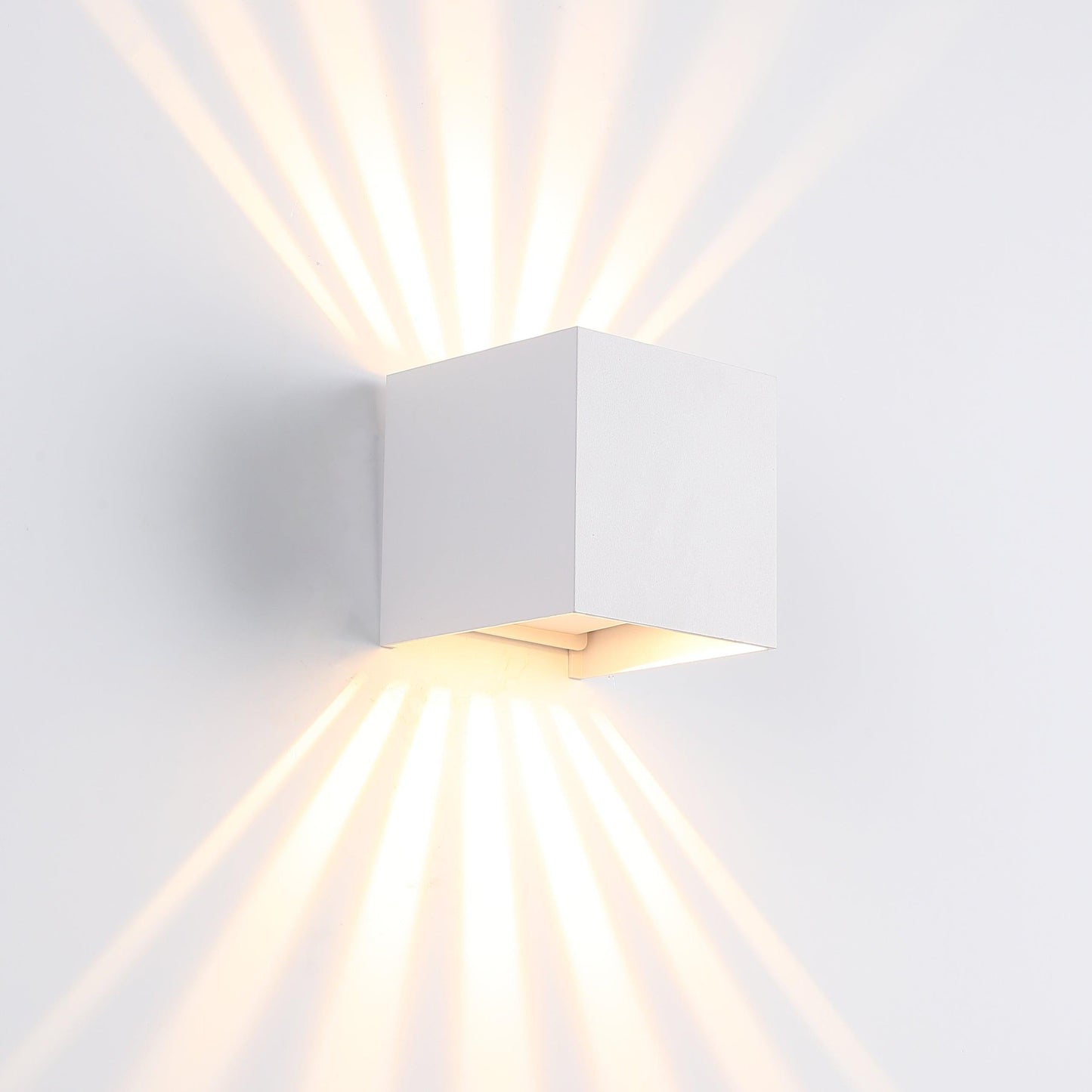 Sølvfarvet IP65 6W Udendørs Væglampe med Smuk Sunset Design
