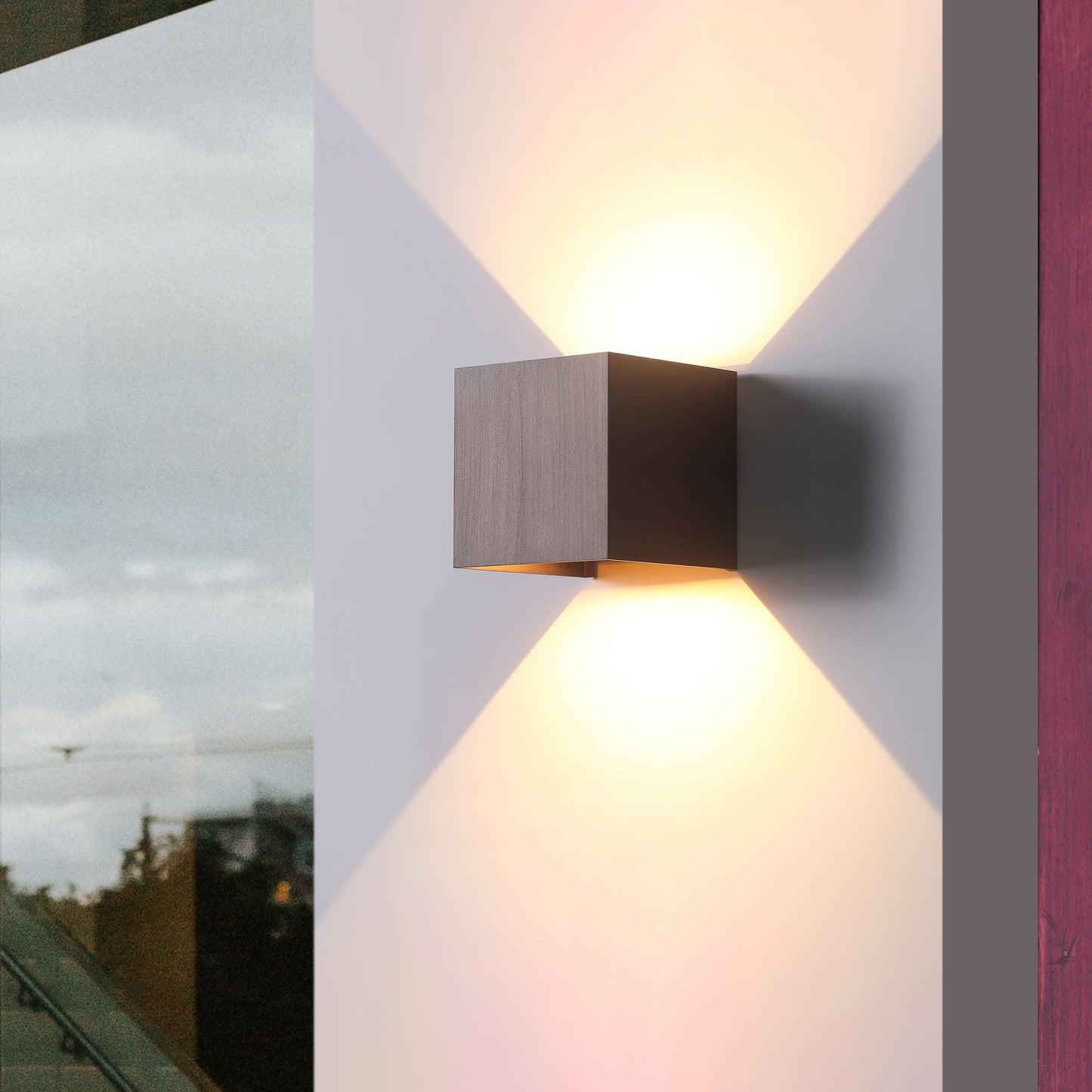 Elegant LED Væglampe IP65 6W til Udendørs Brug i Antique Copper Finish