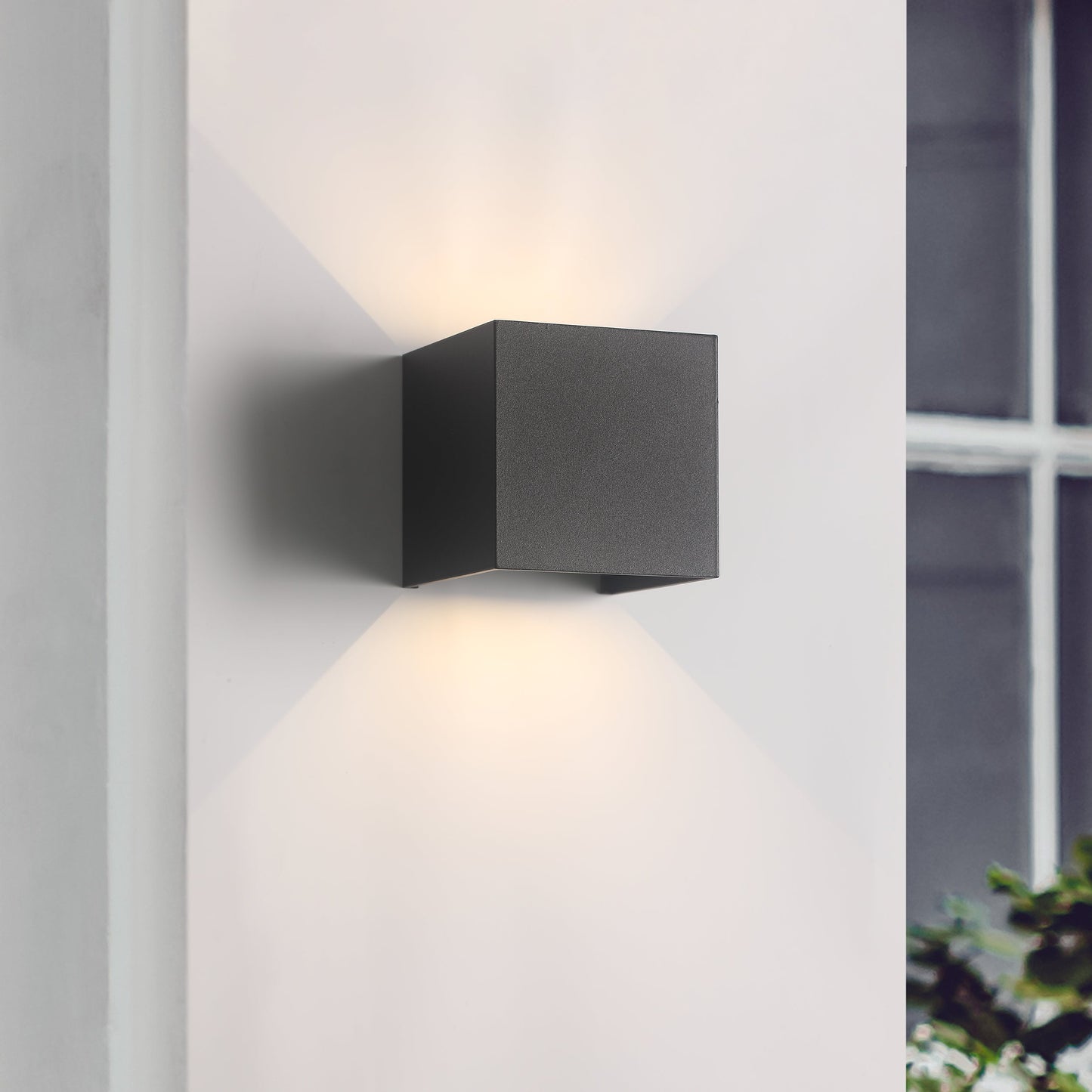 Stilfuld Udendørs LED Væglampe IP65 6W i Elegant Sort Design