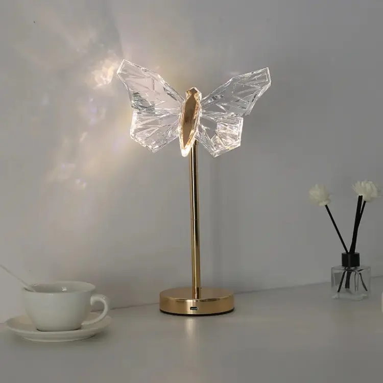 Sommerfuglekrystal bordlampe – Elegant dekorativ lampe til stue, soveværelse og kontor