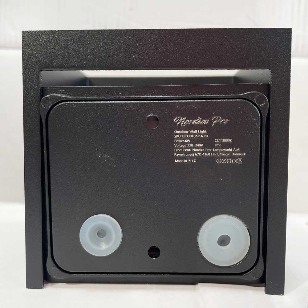Stilfuld Udendørs LED Væglampe IP65 6W i Elegant Sort Design