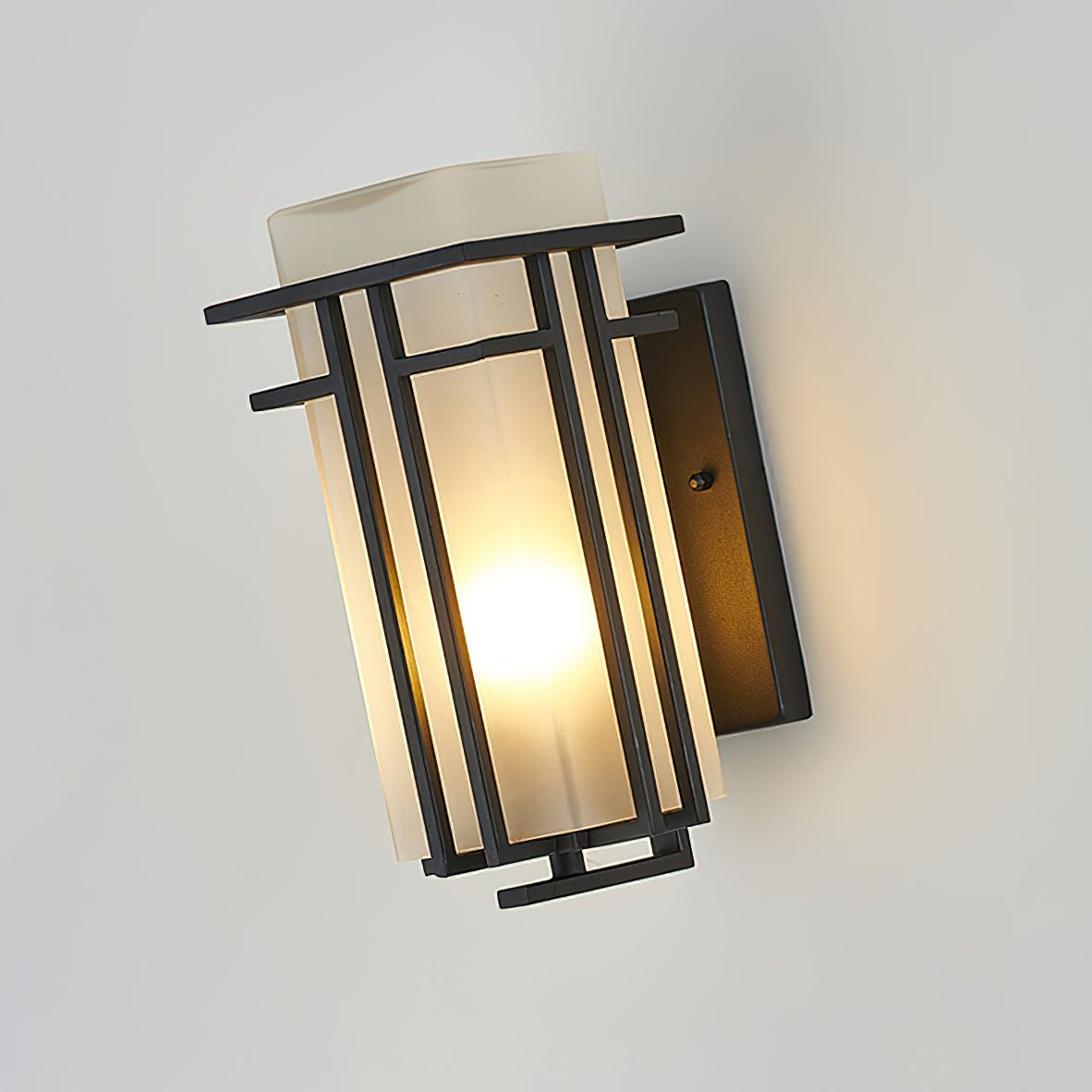 Linden Glow – Elegant Udendørs Væglampe til Facade, Terrasse og Havebelysning