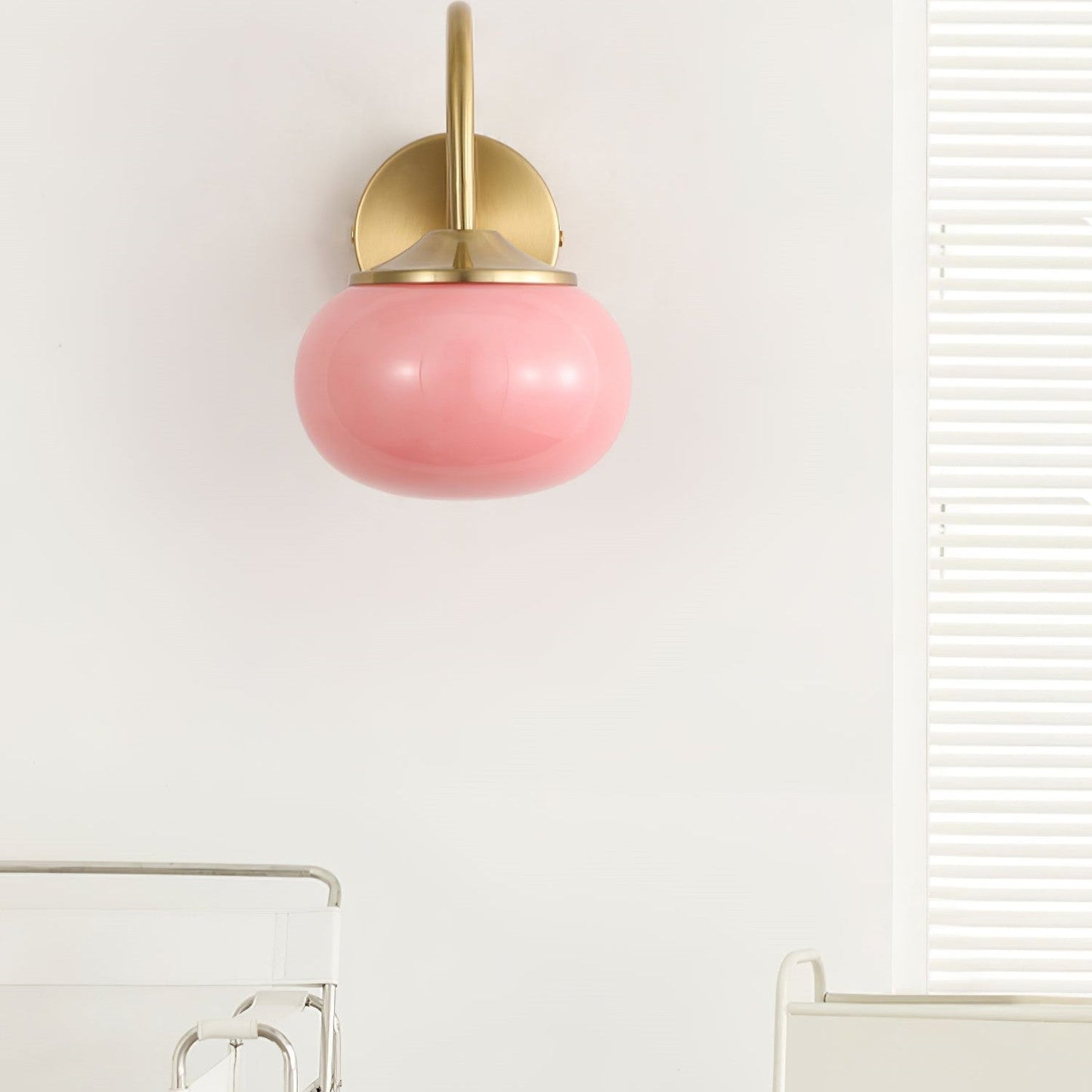 Marshmallow Glow – Blød og Elegant Væglampe i Unikt Design til Hyggebelysning og Moderne Indretning