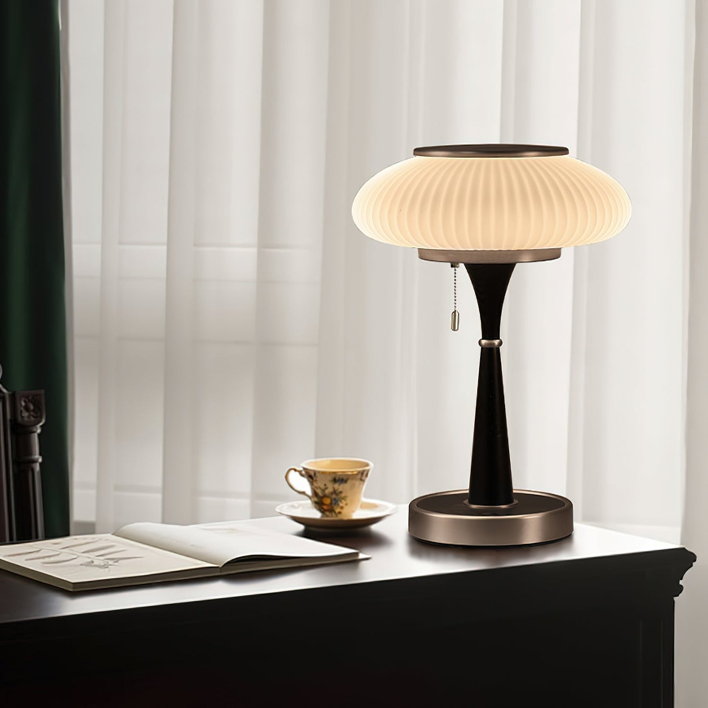 Matsutake Glow – Elegant Bordlampe i Svampeinspireret Design til Moderne Indretning