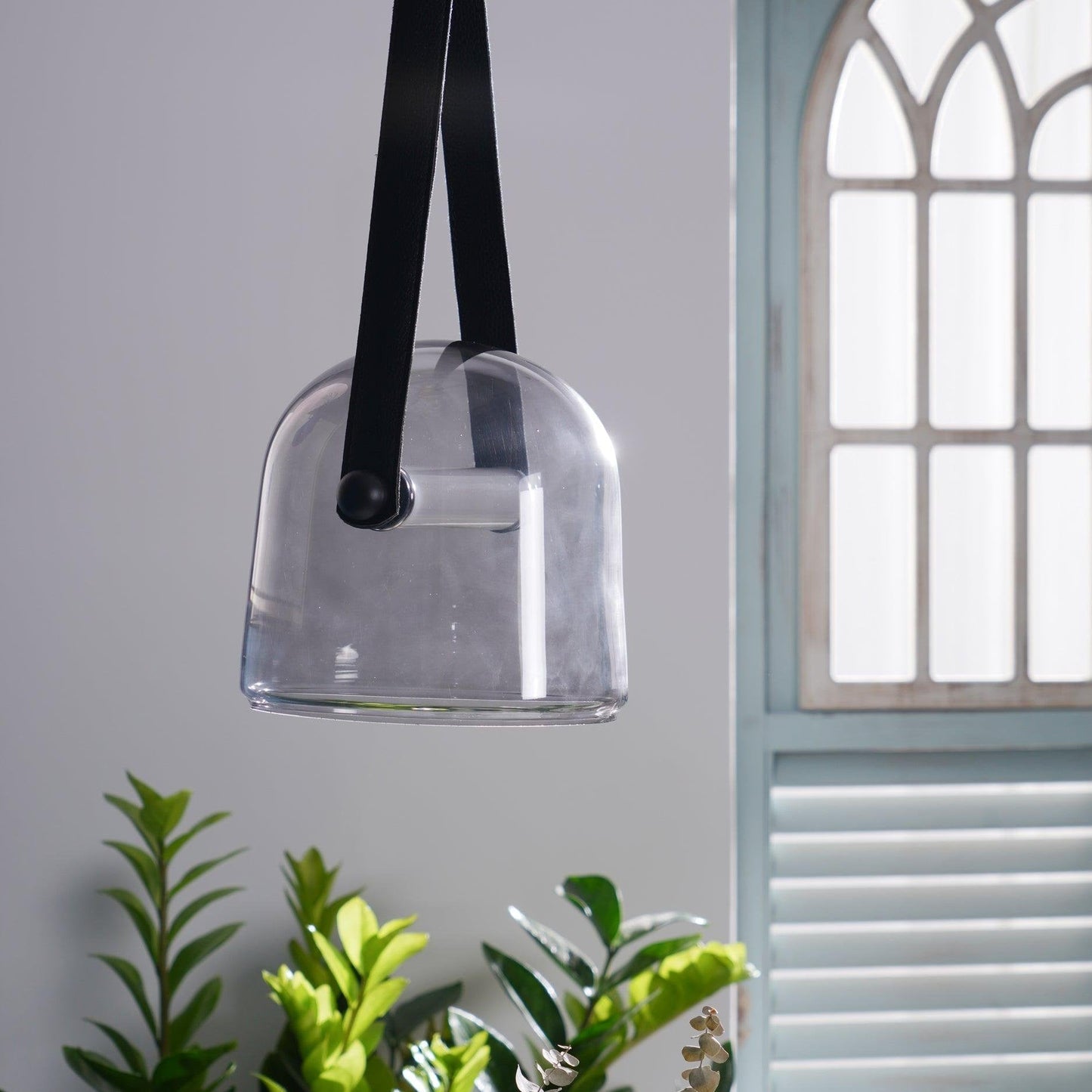 Mona – Elegant Pendellampe i Moderne Design til Spisestue, Køkken og Stue