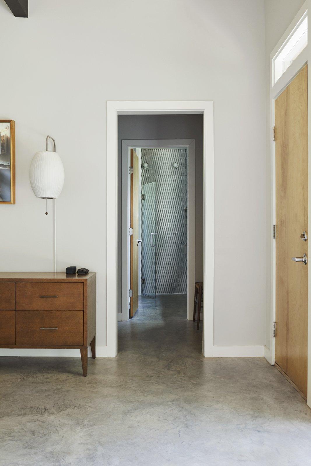 Nelson Glow – Elegant Væglampe i Moderne Design til Stue, Soveværelse og Gang