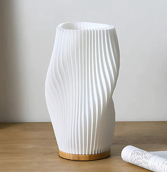 Serene Wavecrest Glow – Elegant Lampe i Bølget Design til Rolig og Stemningsfuld Belysning