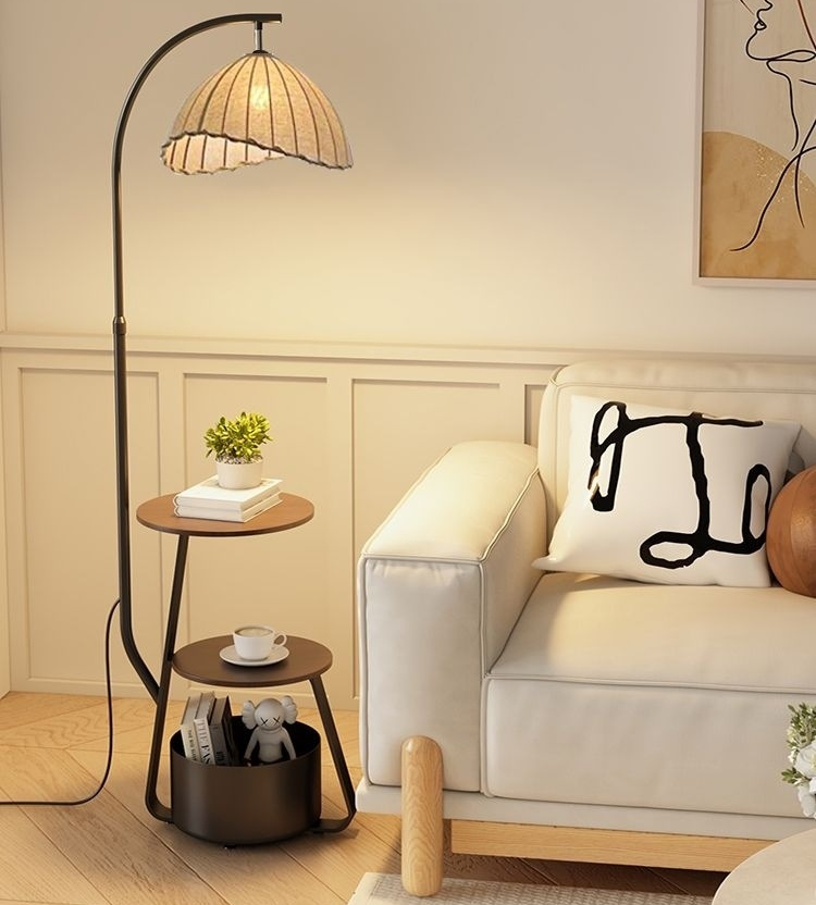 ZenLight – Japansk Natbordslampe i Minimalistisk Design til Soveværelset