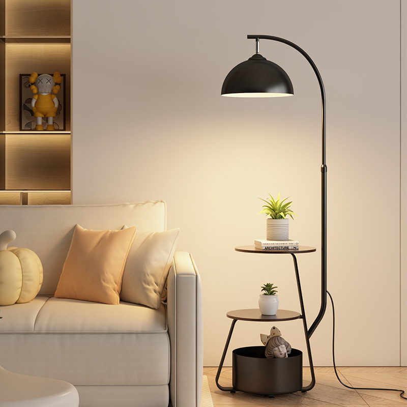 Nordisk lampebord – Moderne stilfuldt bord med integreret lampe til stue, soveværelse og kontor