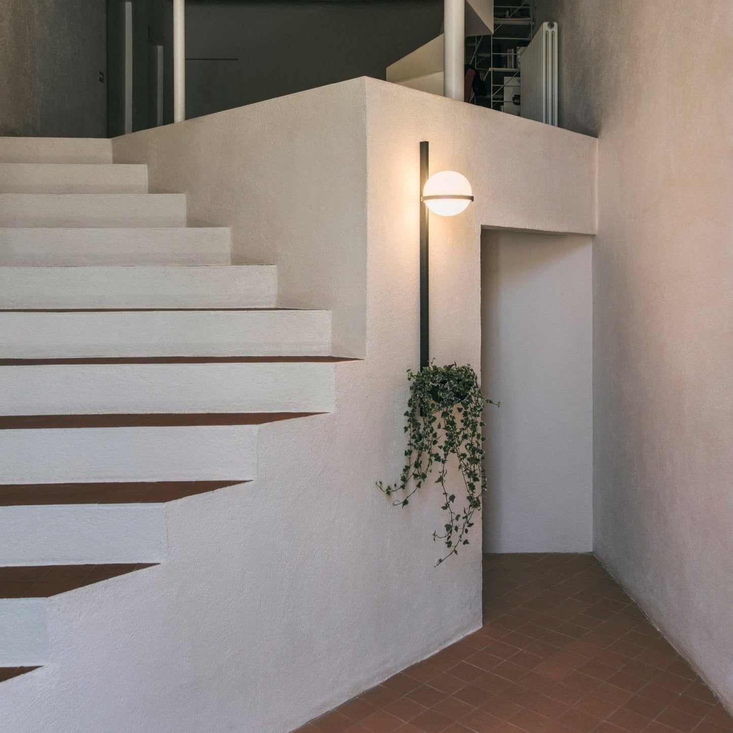 Solstice Glow – Elegant Udendørs Væglampe til Facade, Terrasse og Havebelysning