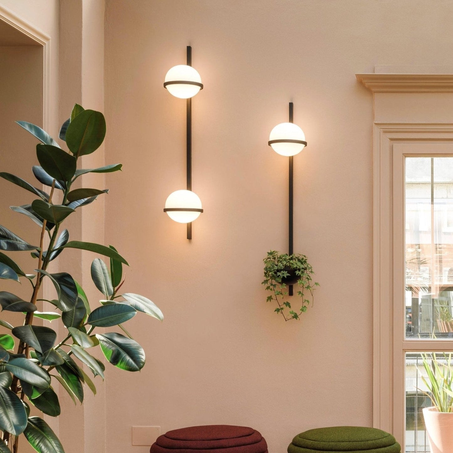 Solstice Glow – Elegant Udendørs Væglampe til Facade, Terrasse og Havebelysning