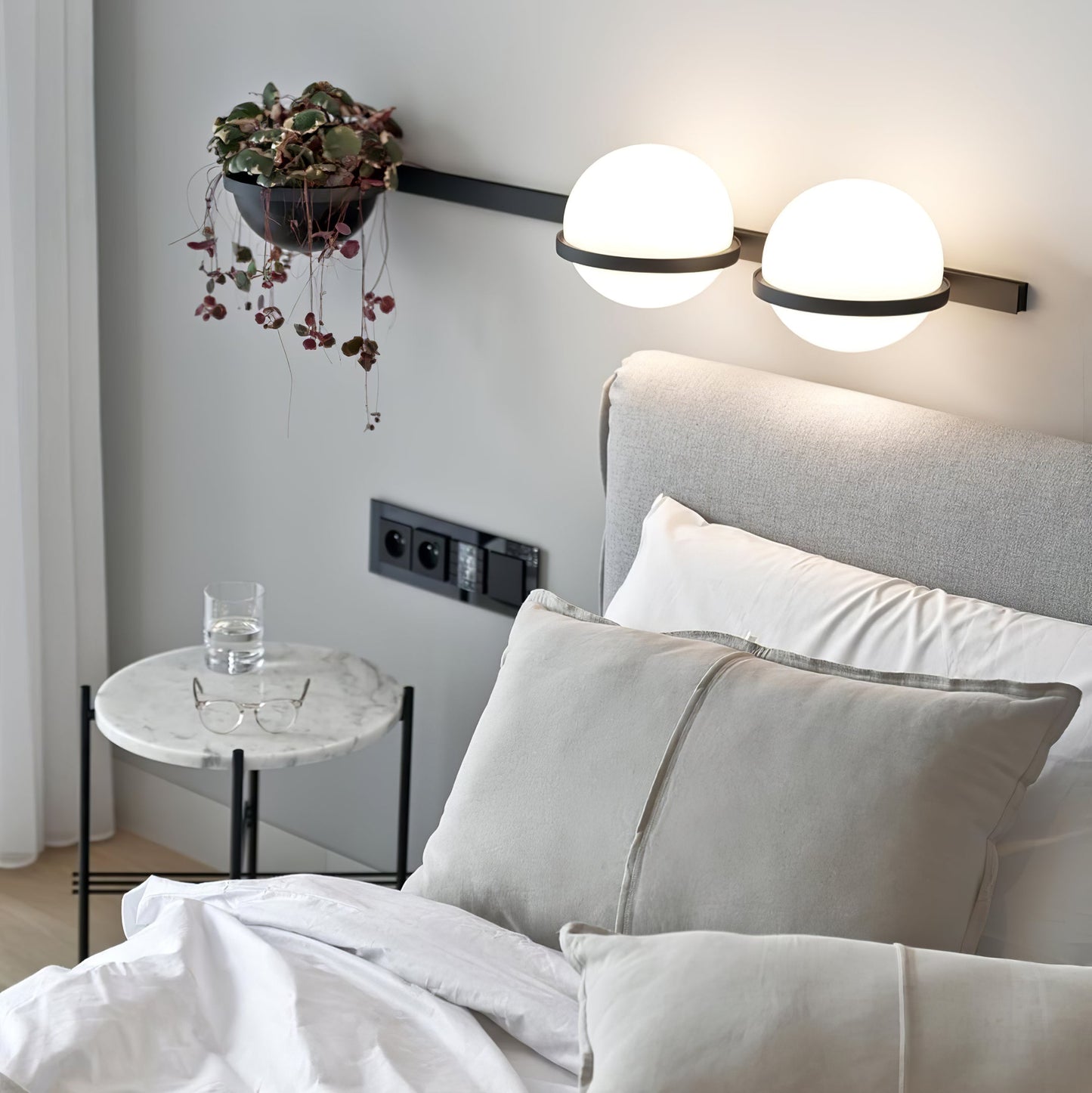 Solstice Glow – Elegant Udendørs Væglampe til Facade, Terrasse og Havebelysning