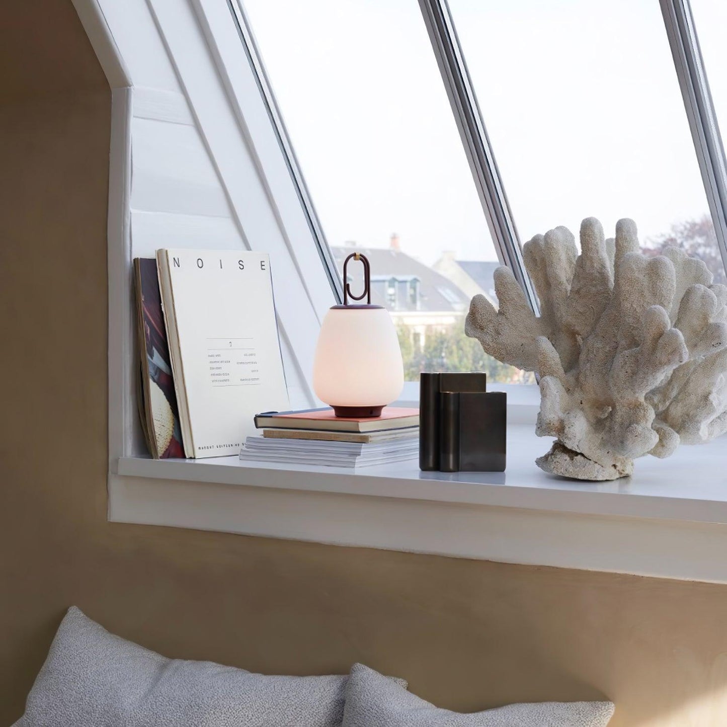 Portable Lantern – Bærbar Bordlampe med Indbygget Batteri til Hygge og Stemningsfuld Belysning