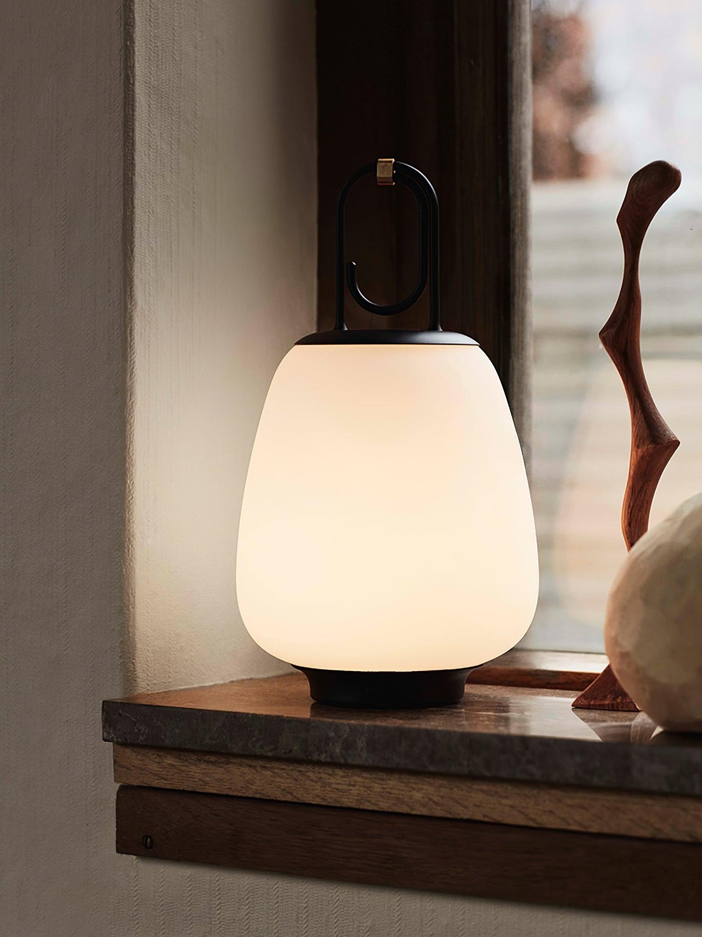 Portable Lantern – Bærbar Bordlampe med Indbygget Batteri til Hygge og Stemningsfuld Belysning