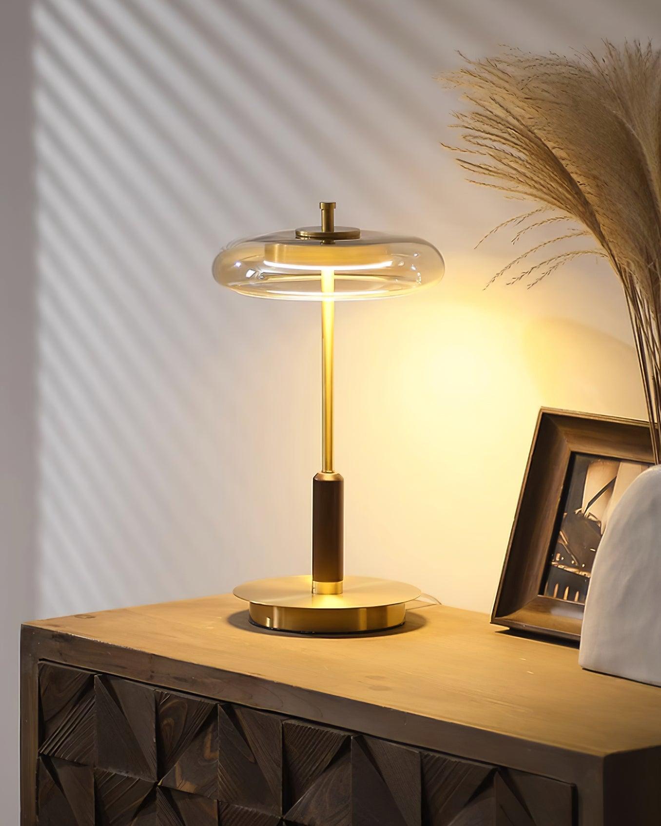 Ronaldo – Elegant Bordlampe i Moderne Design til Stue, Kontor og Soveværelse