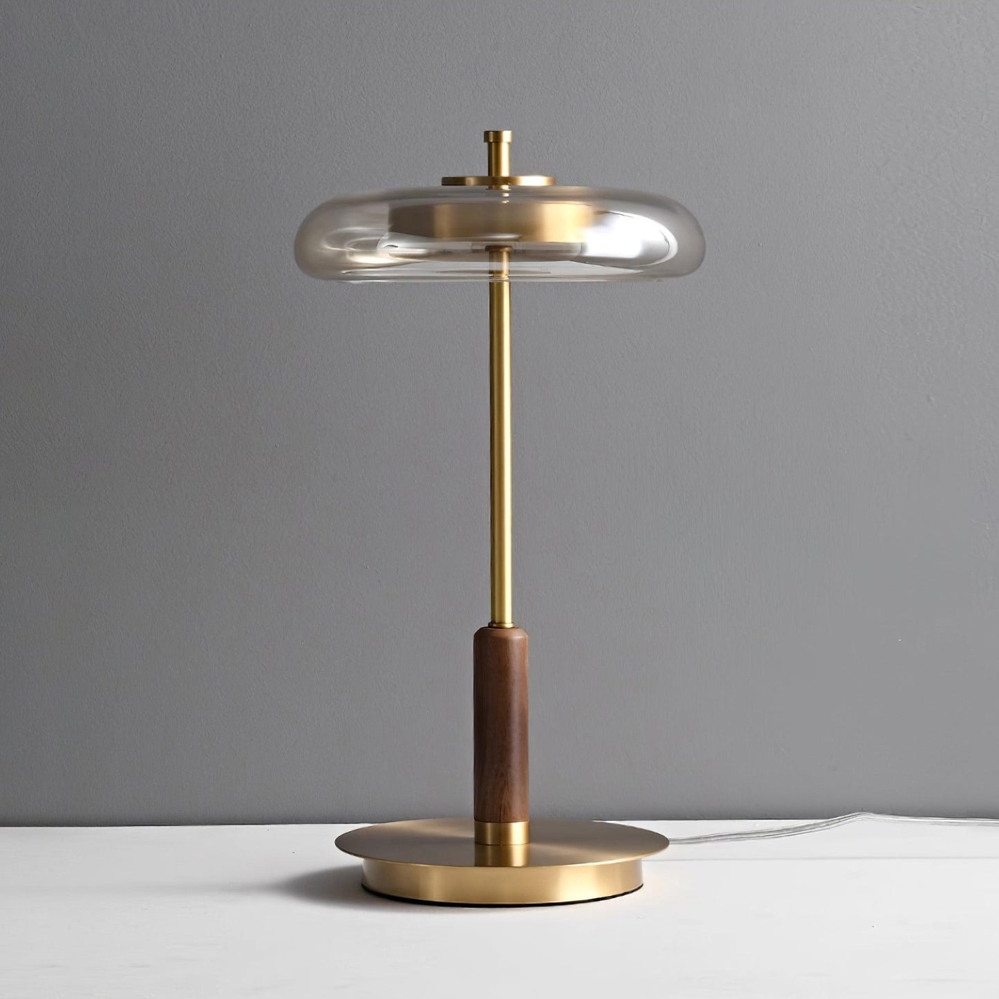 Ronaldo – Elegant Bordlampe i Moderne Design til Stue, Kontor og Soveværelse