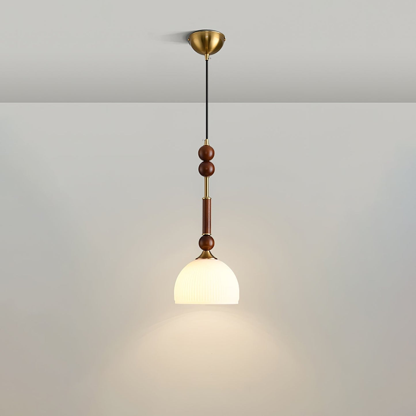 Roma – Klassisk Pendellampe i Elegant Design til Spisestue, Køkken og Stue