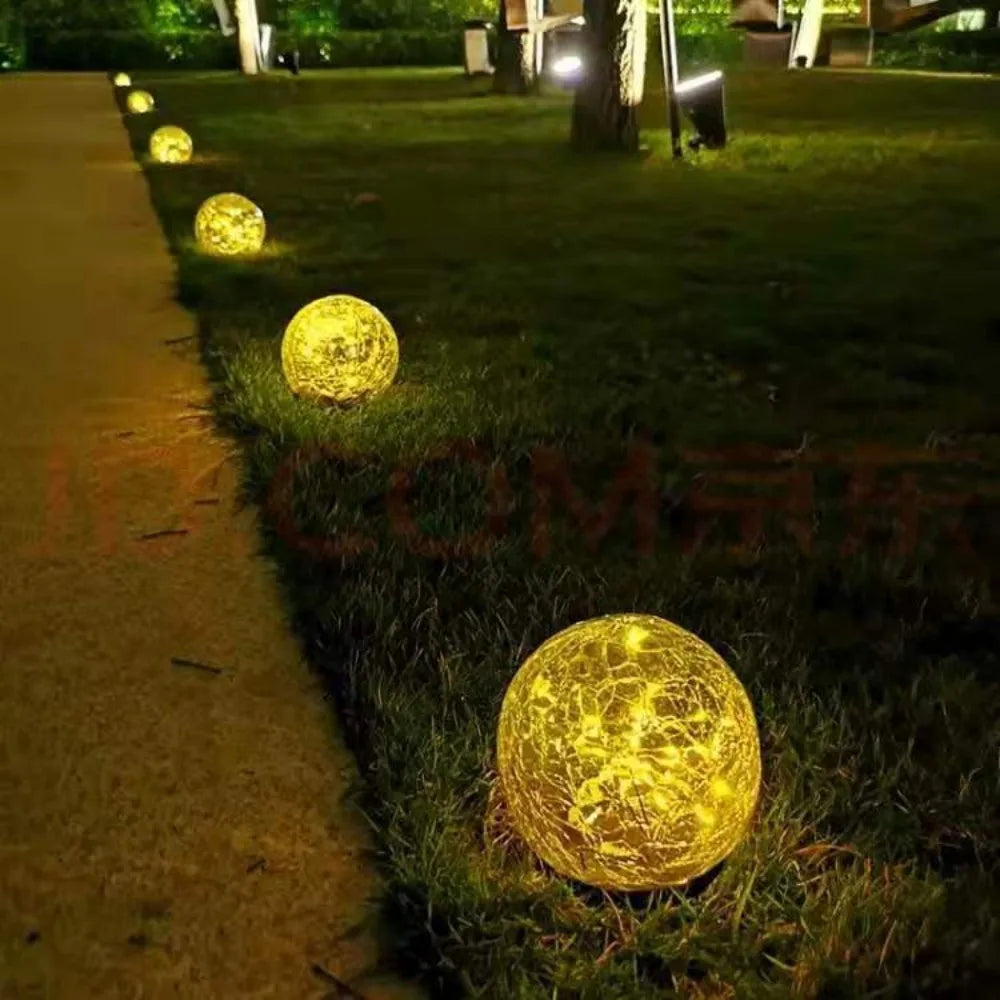 SparkleSphere Lampe – Magisk Solcelledrevet Havelampe