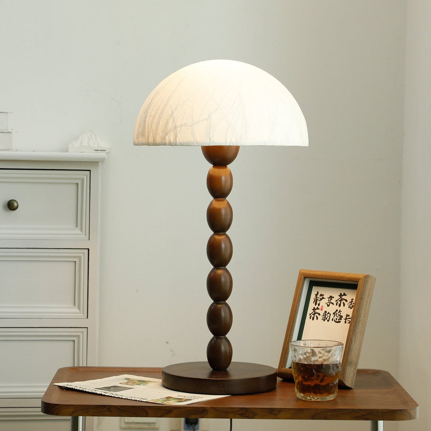 Satori bordlampe med papirskærm – Elegant moderne lampe til stue, soveværelse og kontor