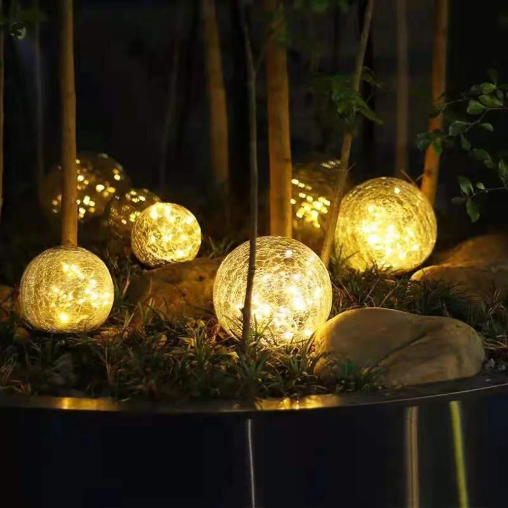 SparkleSphere Lampe – Magisk Solcelledrevet Havelampe