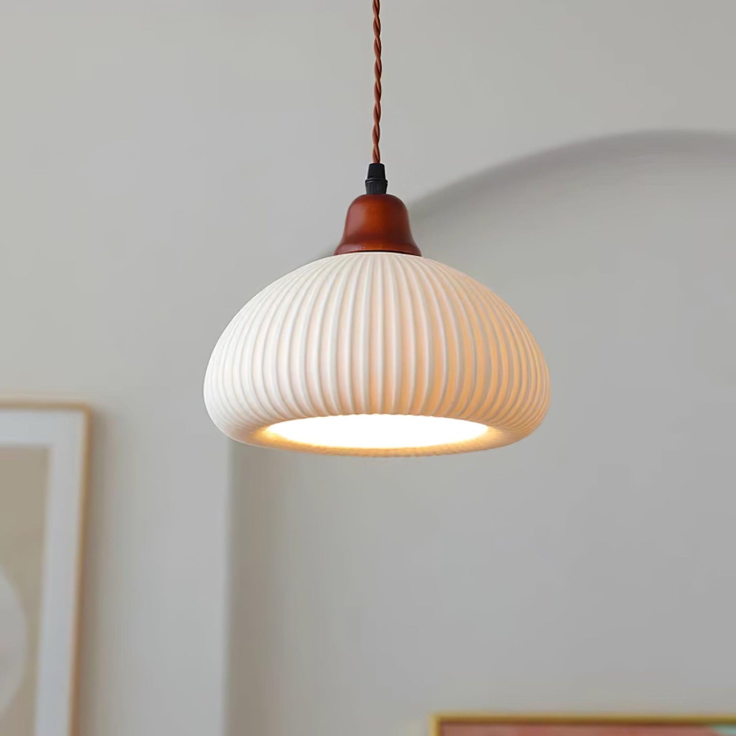 Sidra – Elegant Keramisk Pendellampe i Moderne Nordisk Design til Spisestue og Stue