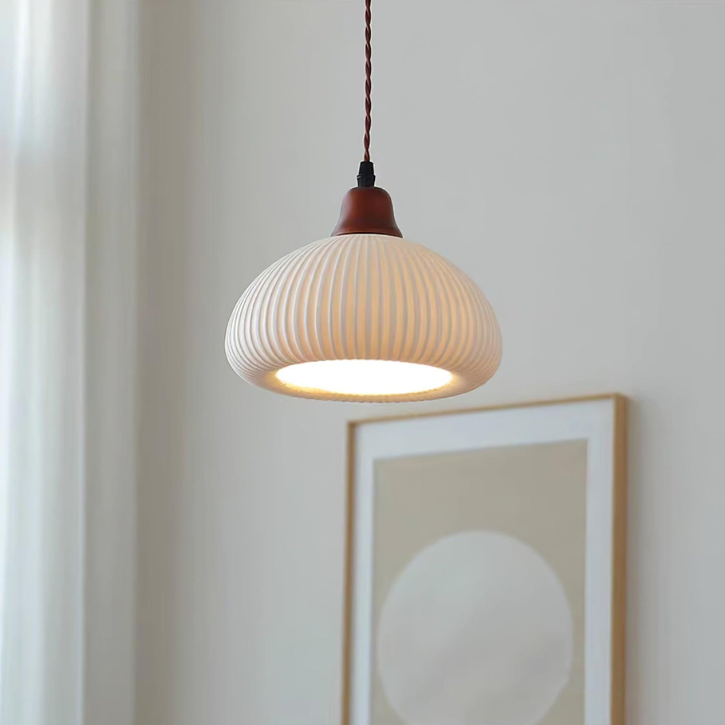 Sidra – Elegant Keramisk Pendellampe i Moderne Nordisk Design til Spisestue og Stue