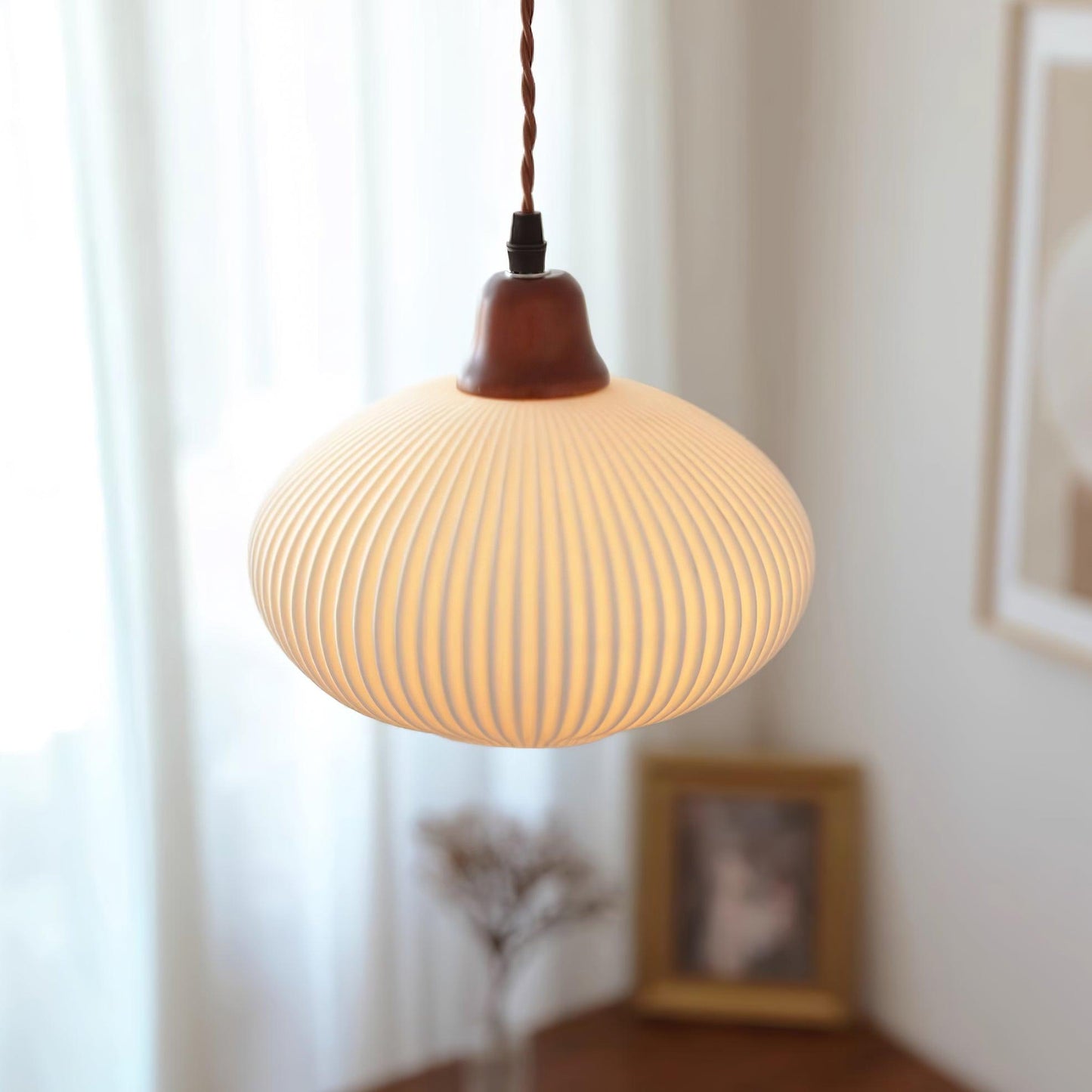 Sidra – Elegant Keramisk Pendellampe i Moderne Nordisk Design til Spisestue og Stue
