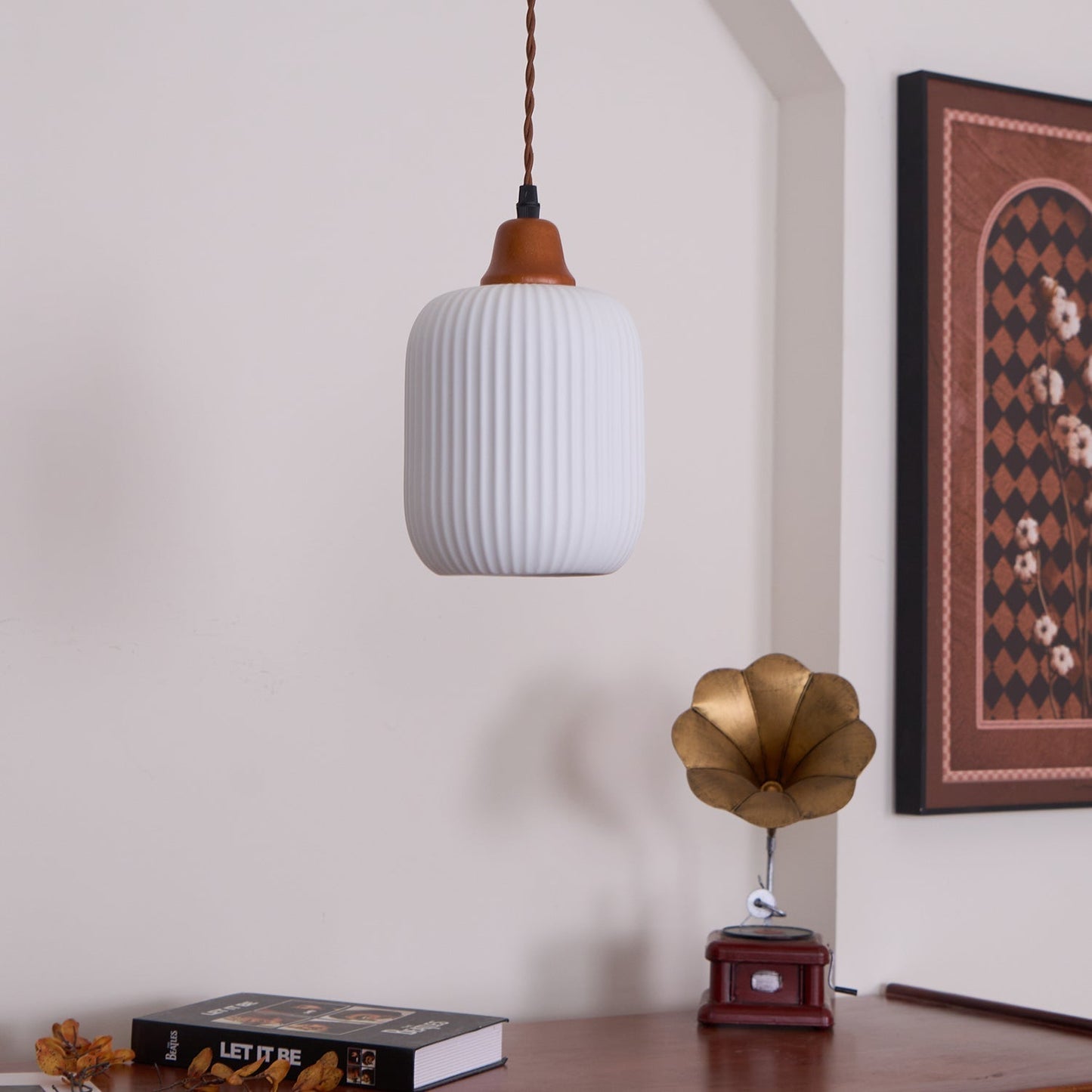 Sidra – Elegant Keramisk Pendellampe i Moderne Nordisk Design til Spisestue og Stue