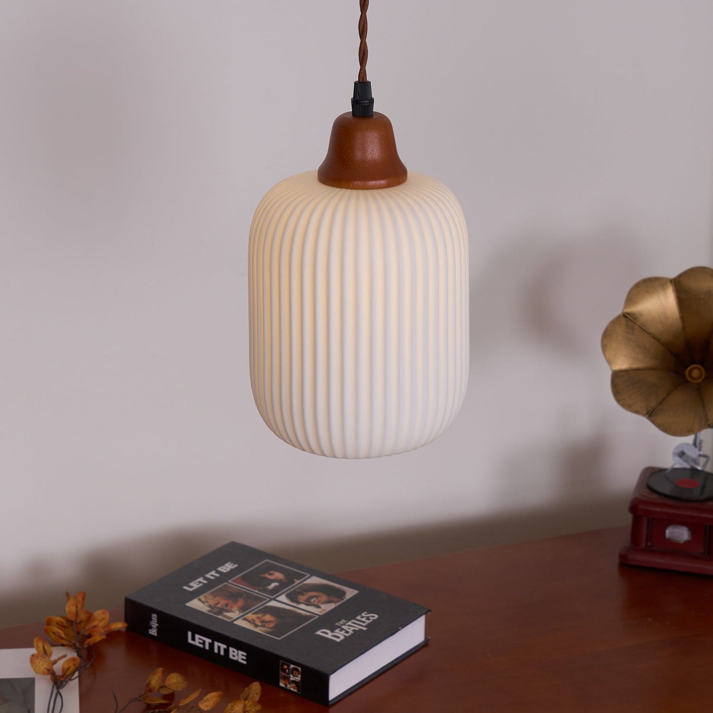 Sidra – Elegant Keramisk Pendellampe i Moderne Nordisk Design til Spisestue og Stue
