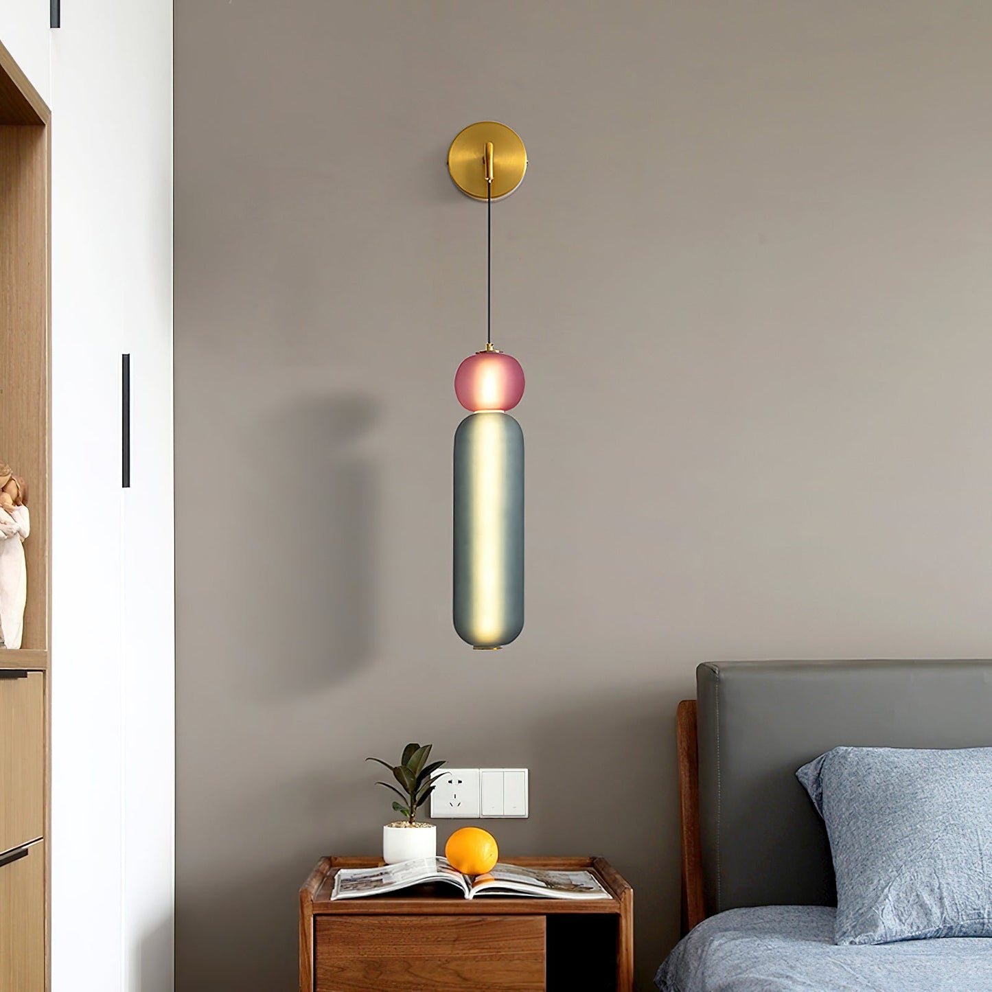 Surge Glow – Elegant Wall Sconce Væglampe til Moderne og Klassisk Indretning