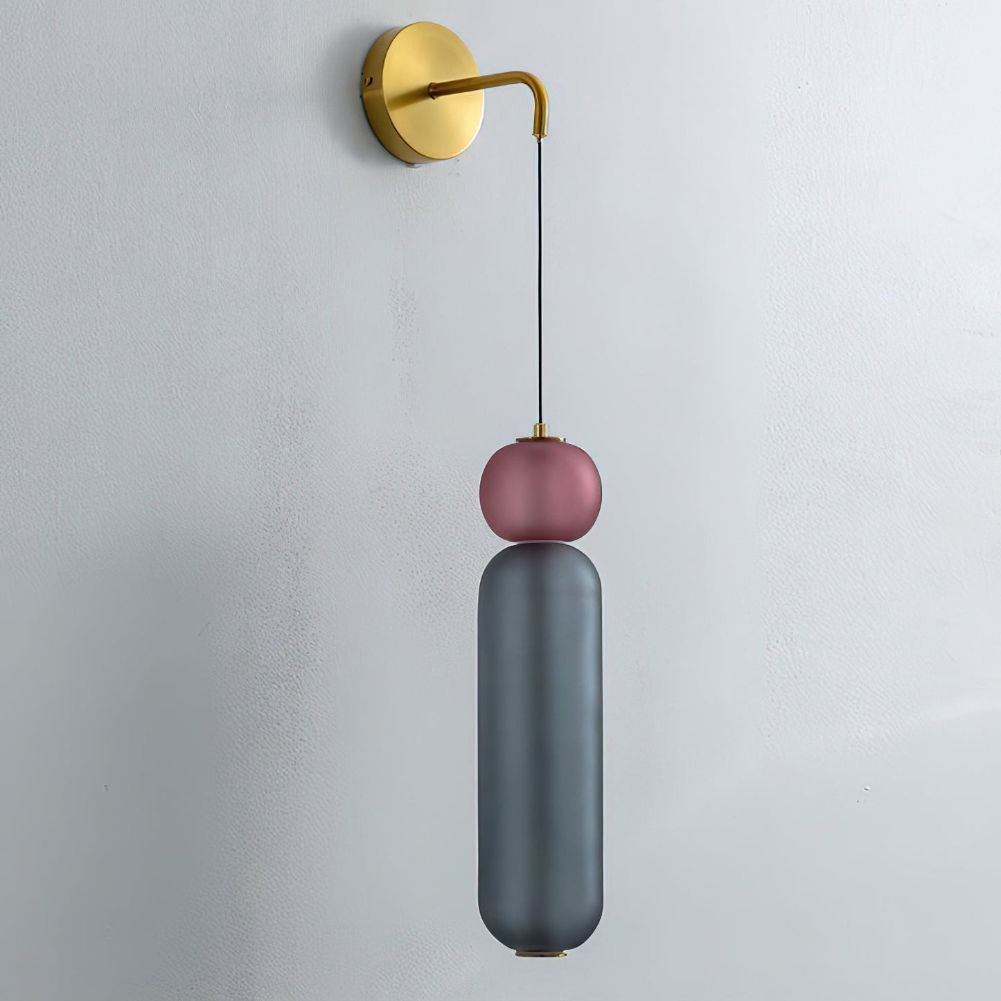 Surge Glow – Elegant Wall Sconce Væglampe til Moderne og Klassisk Indretning