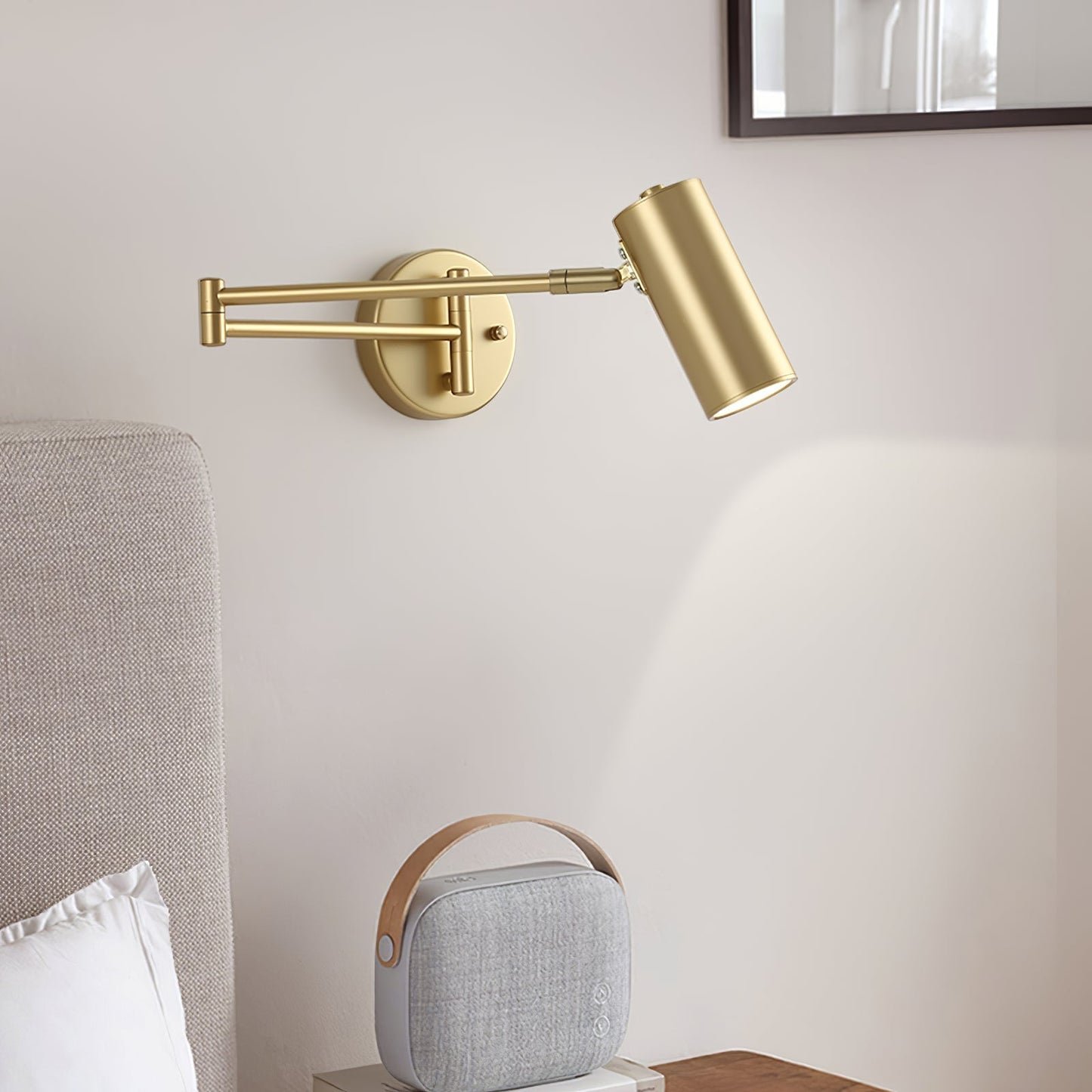 FlexArm Light – Justerbar Svingarm Væglampe til Funktionel og Dekorativ Belysning