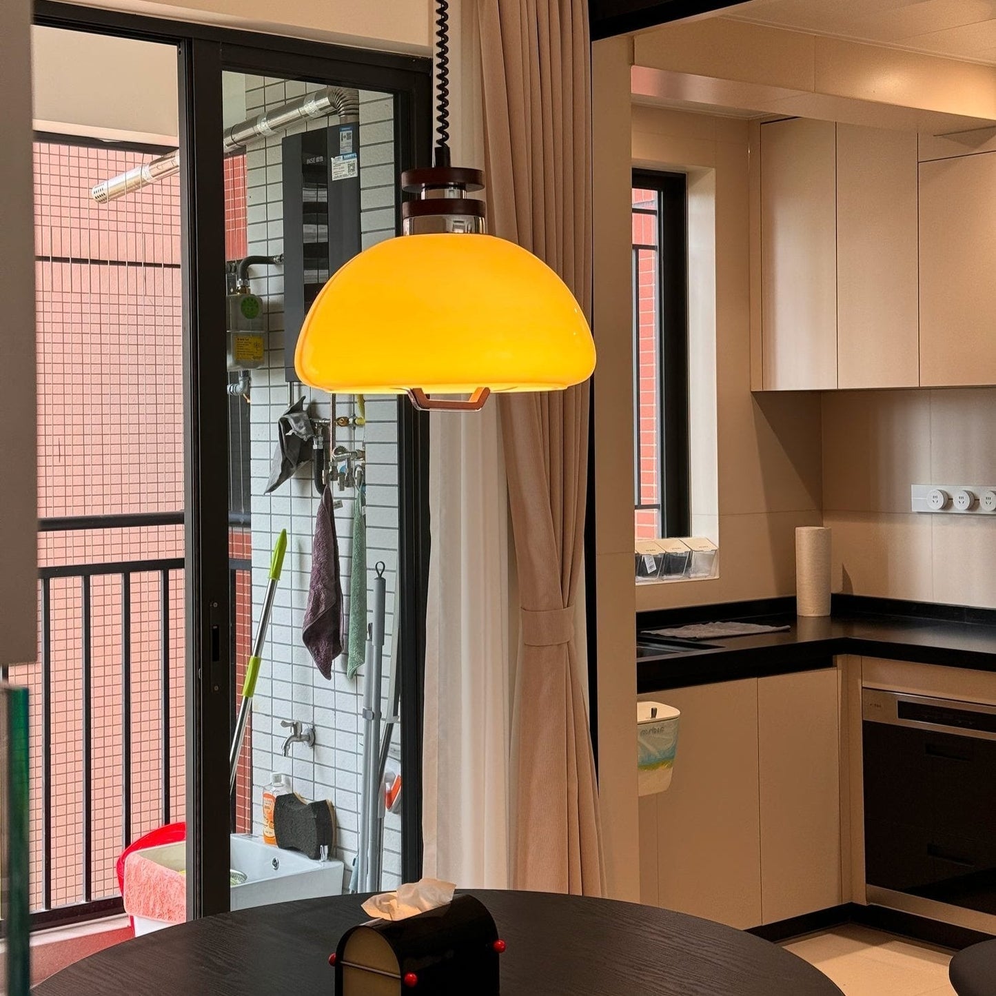 Vela Pudding – Moderne Pendellampe i Elegant Organisk Design til Spisestue og Stue