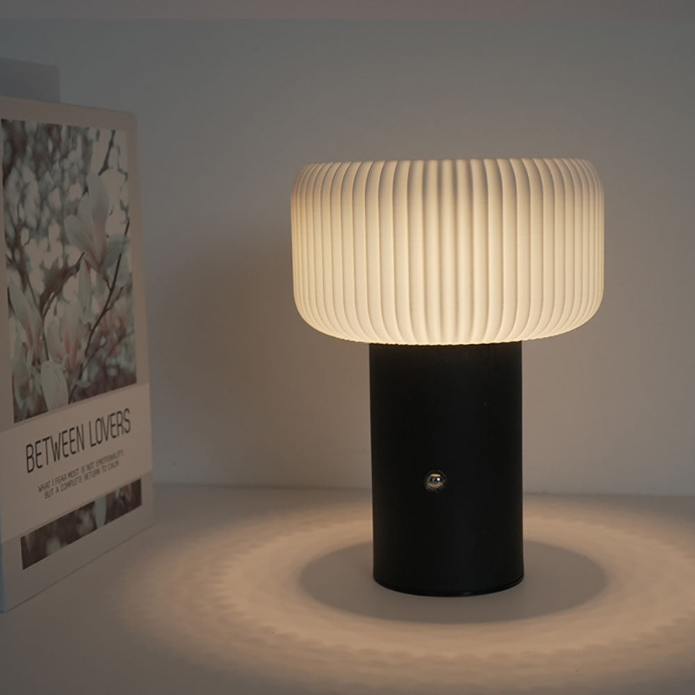 Mushroom Glow – Svampeformet Natbordlampe i Unikt Design til Soveværelset