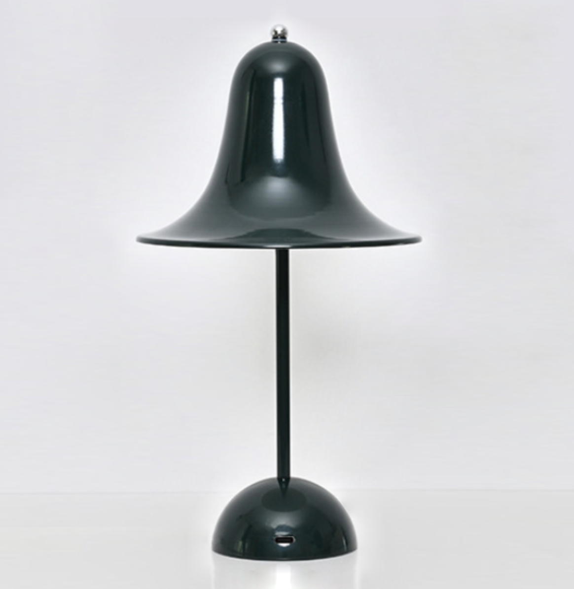 GlowSmith Aura – Trådløs LED‑bordlampe med tidløst design og lang batterilevetid