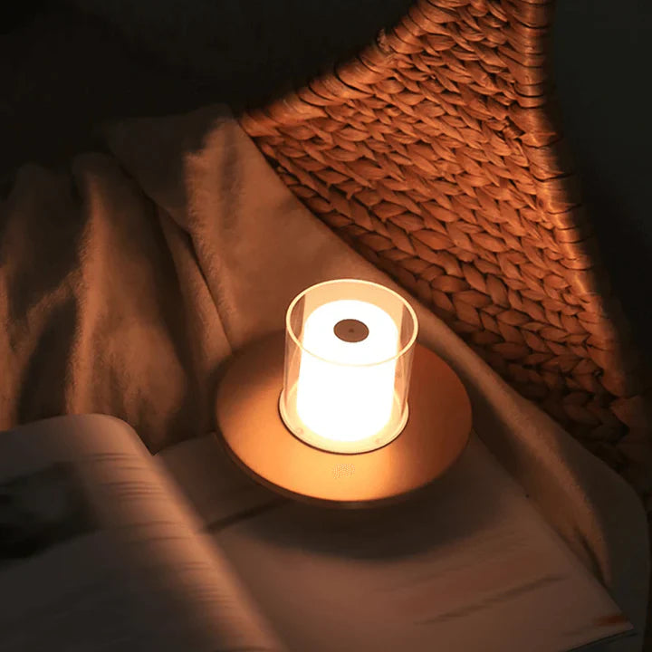 Moderne LED induktionslys – Praktisk energieffektiv lampe til gang, soveværelse og arbejdsrum