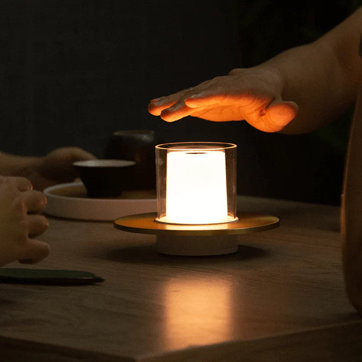 Moderne LED induktionslys – Praktisk energieffektiv lampe til gang, soveværelse og arbejdsrum