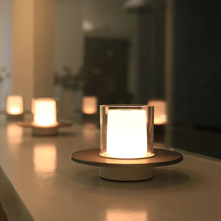 Moderne LED induktionslys – Praktisk energieffektiv lampe til gang, soveværelse og arbejdsrum