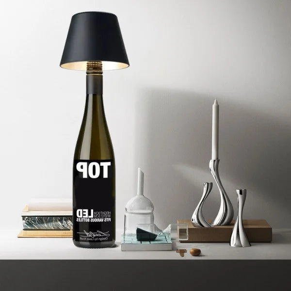 BottleLight – Genopladeligt Bordlampehoved til Vinflasker i DIY Design