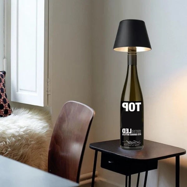 BottleLight – Genopladeligt Bordlampehoved til Vinflasker i DIY Design