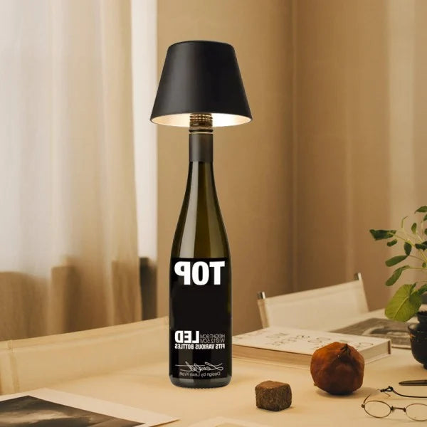 BottleLight – Genopladeligt Bordlampehoved til Vinflasker i DIY Design