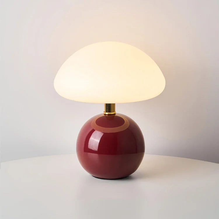 Mushroom Lumière – Fransk Bordlampe i Cremefarvet Champignon-Design til Elegant og Retro Indretning