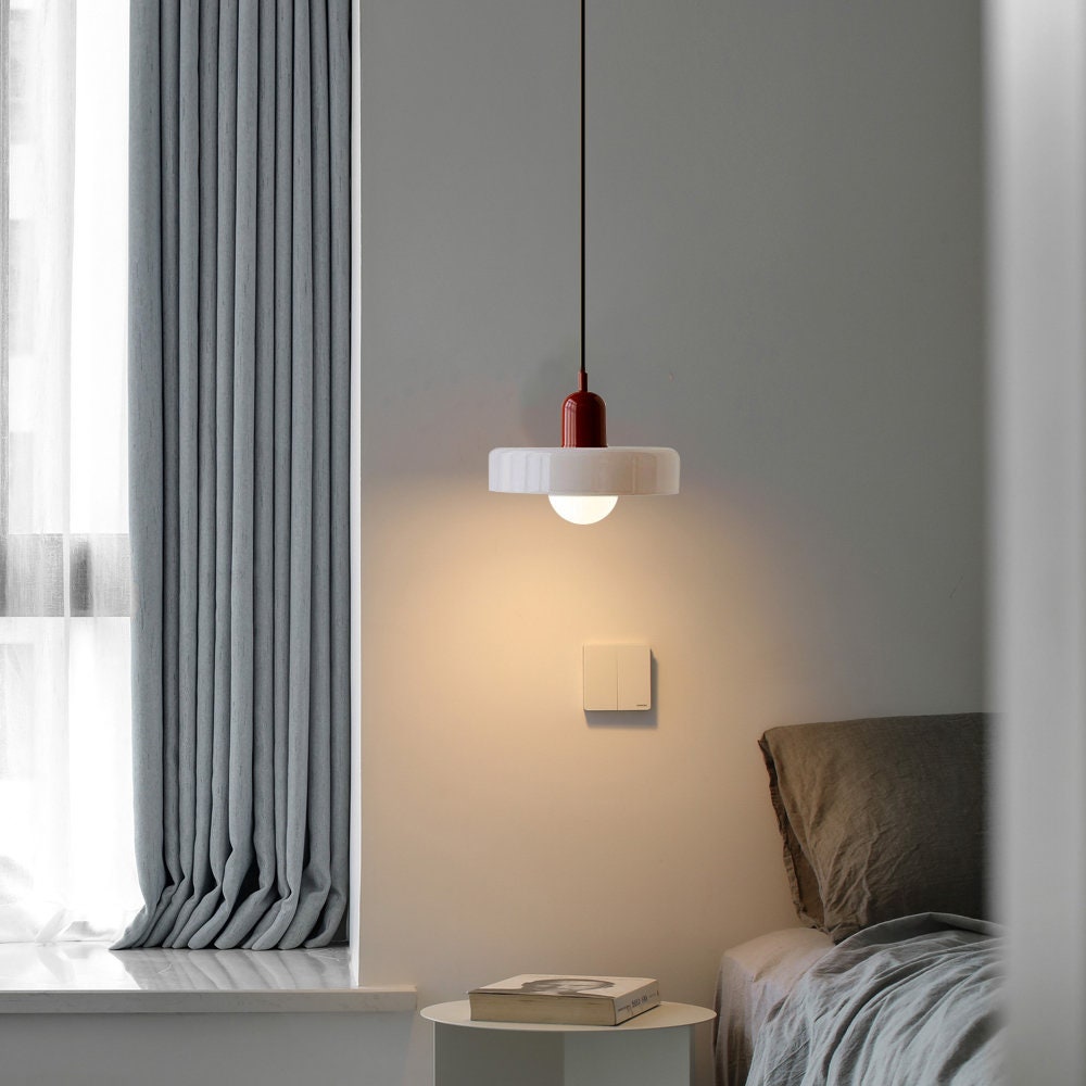Bauhaus ColorGlass – Pendellampe i Farvet Glas med Ikonisk Bauhaus Design til Moderne Indretning