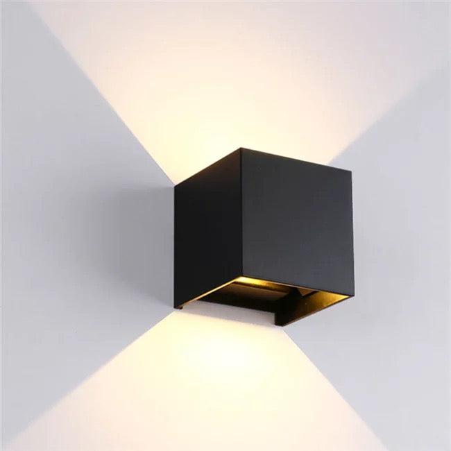 Stilfuld Udendørs LED Væglampe IP65 6W i Elegant Sort Design