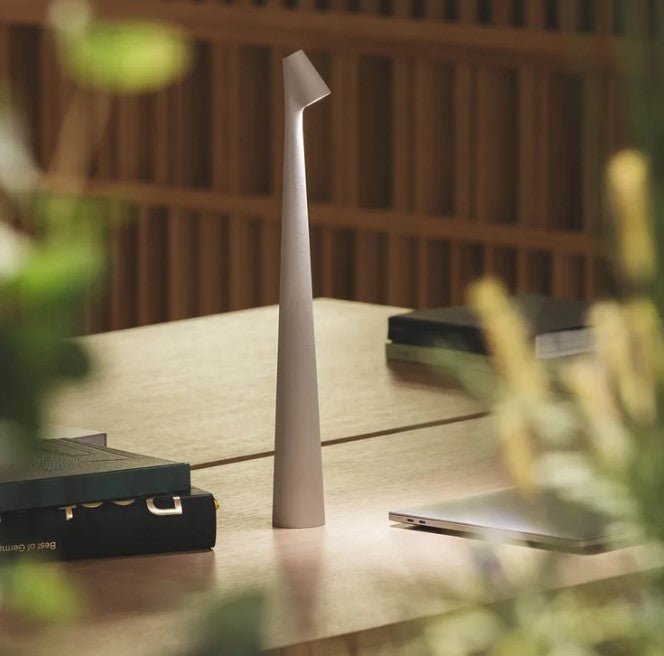 LuminaVista – Elegant Bærbar Bordlampe med Indbygget Batteri til Hygge og Fleksibel Belysning