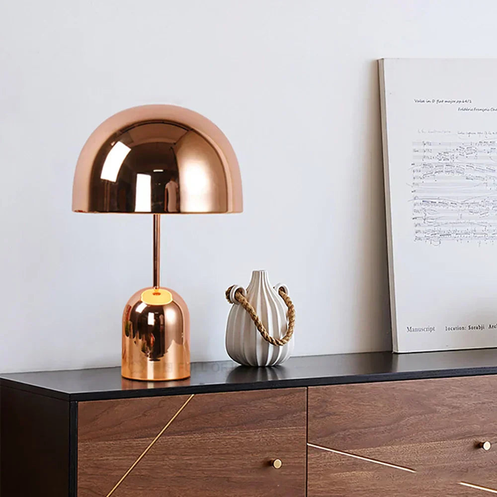 LumiDome Lamp – Design Bordlampe med Svampeform og Blødt LED-lys