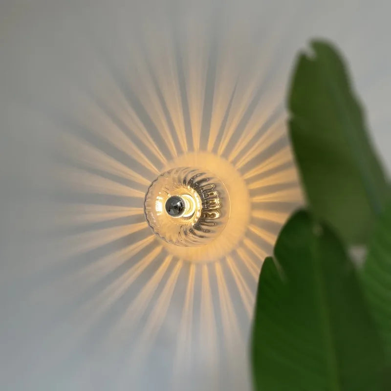 NordicBauhaus Glow – Elegant Væglampe i Skandinavisk Bauhaus-design til Moderne Indretning