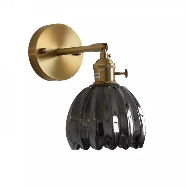 TulipGlow Retro – Væglampe i Glas med Tulipan- og Blomsterknopdesign til Klassisk Indretning